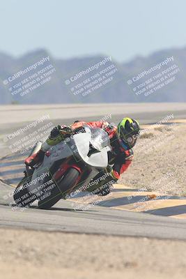 media/Sep-20-2025-Race Pace (Sat) [[d4e1b33f4d]]/Non Verified/Turn 12 (12pm)/